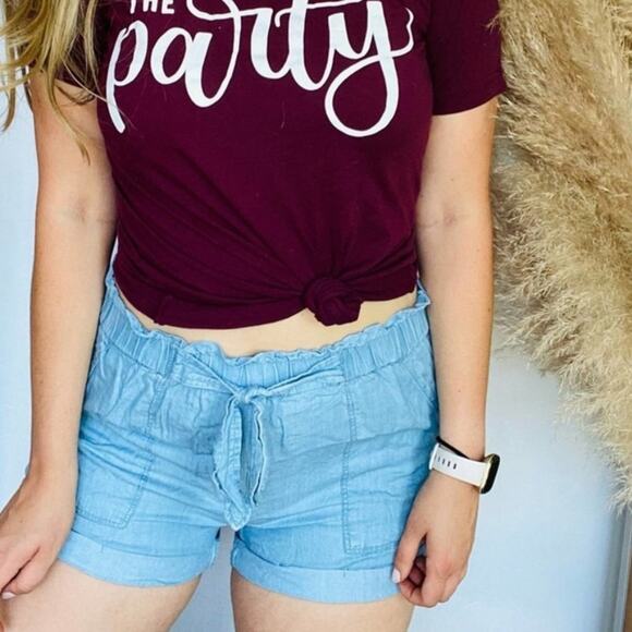 AEO AERIE Blue Soft Denim Elastic Waist Tie Pockets Lyocell Mini Roll Shorts M - Picture 3 of 8